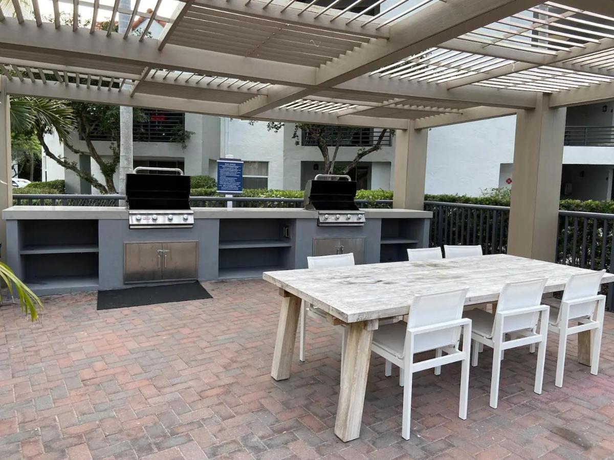Dharma Home Suites Dania Beach At Sheridan Ocean Club Kültér fotó